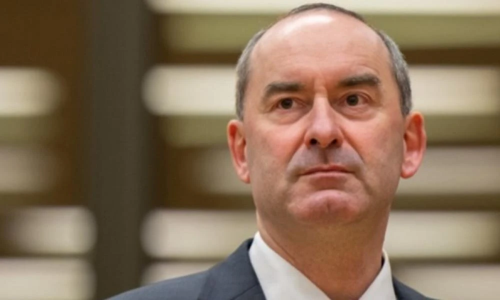 Σάλος στην Βαυαρία: Ο υπουργός Οικονομίας ήταν συντάκτης ναζιστικού φυλλαδίου